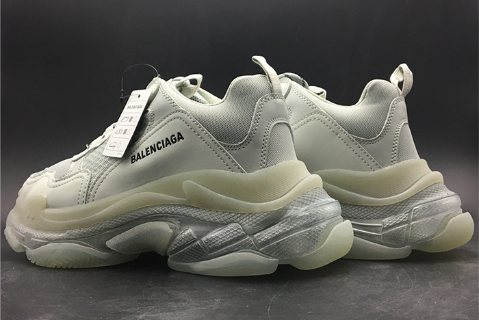 Ba*len*cia*ga triple s trainer 